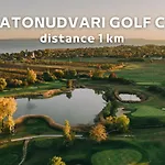 Kisleshegy Vendeghaz * Balatonudvari