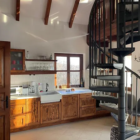 Kisleshegy Vendeghaz Villa *