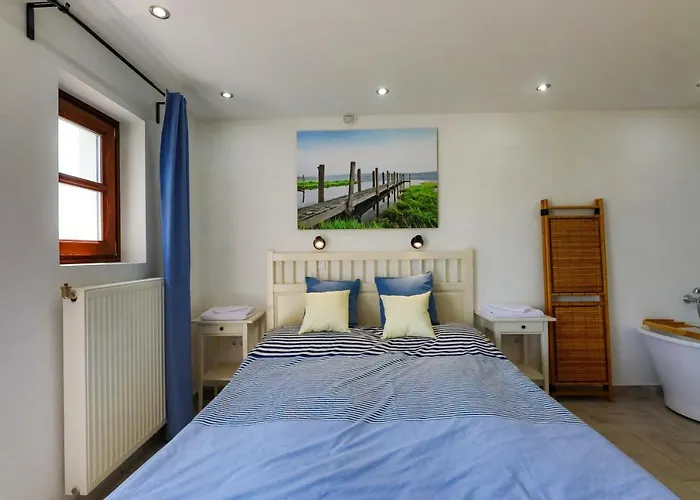 Kisleshegy Vendeghaz * בלטונודבארי