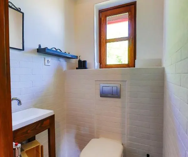 Kisleshegy Vendeghaz * בלטונודבארי