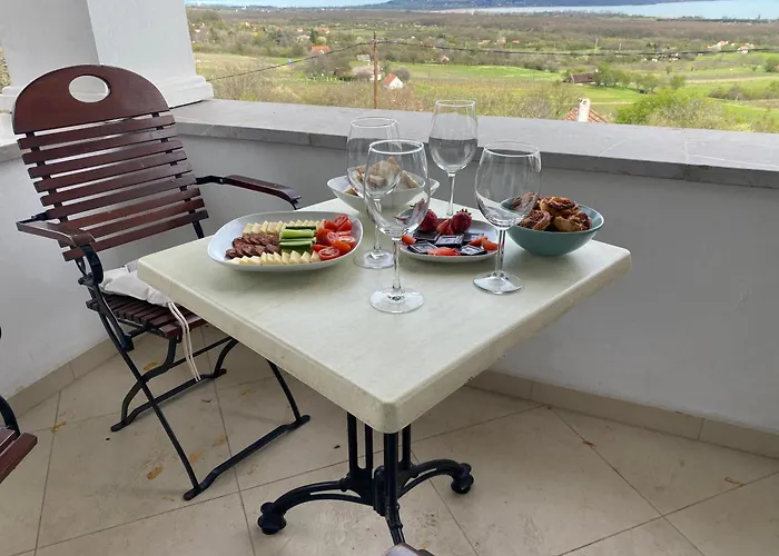 Kisleshegy Vendeghaz וילה בלטונודבארי